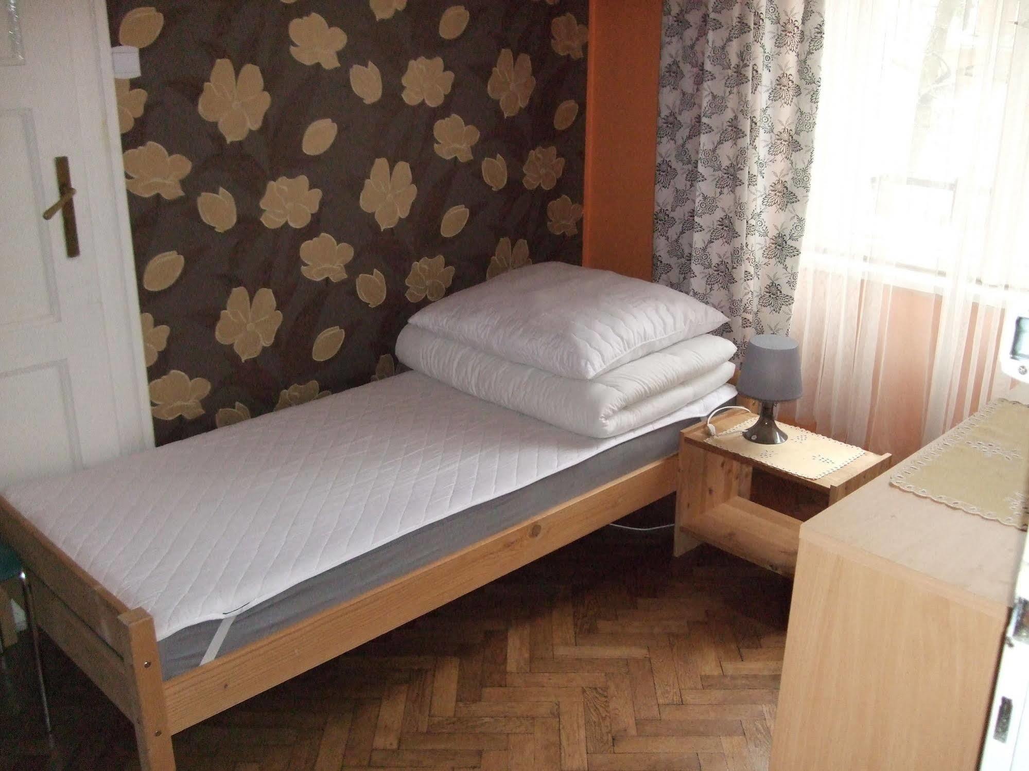 Old Walls Hostel Krakow Dış mekan fotoğraf
