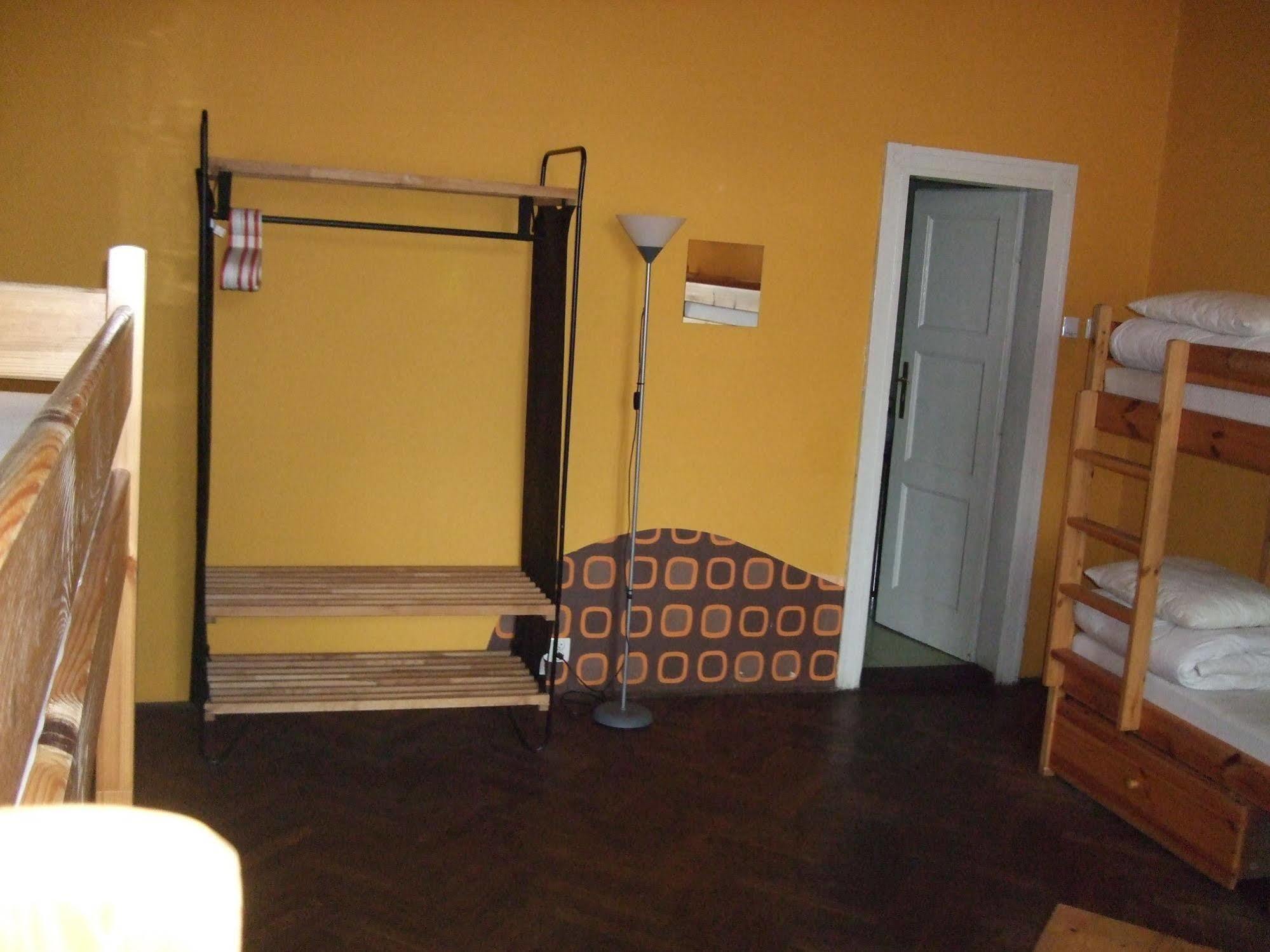 Old Walls Hostel Krakow Dış mekan fotoğraf
